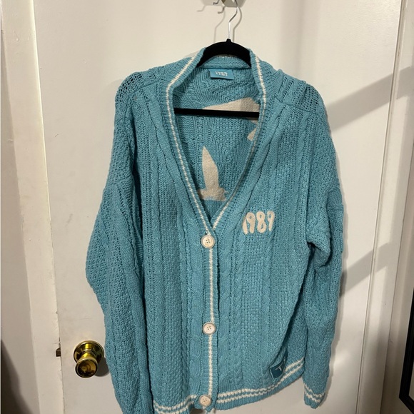 Taylor Swift Blue Cable Knit Cardigan 1989 - Picture 1 of 2